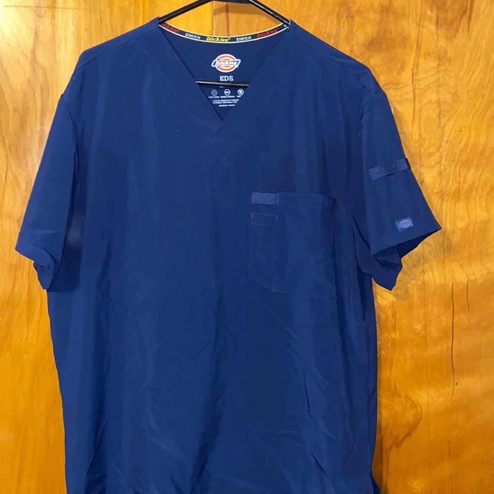 Men’s Dickies EDS scrubs W/ front pocket